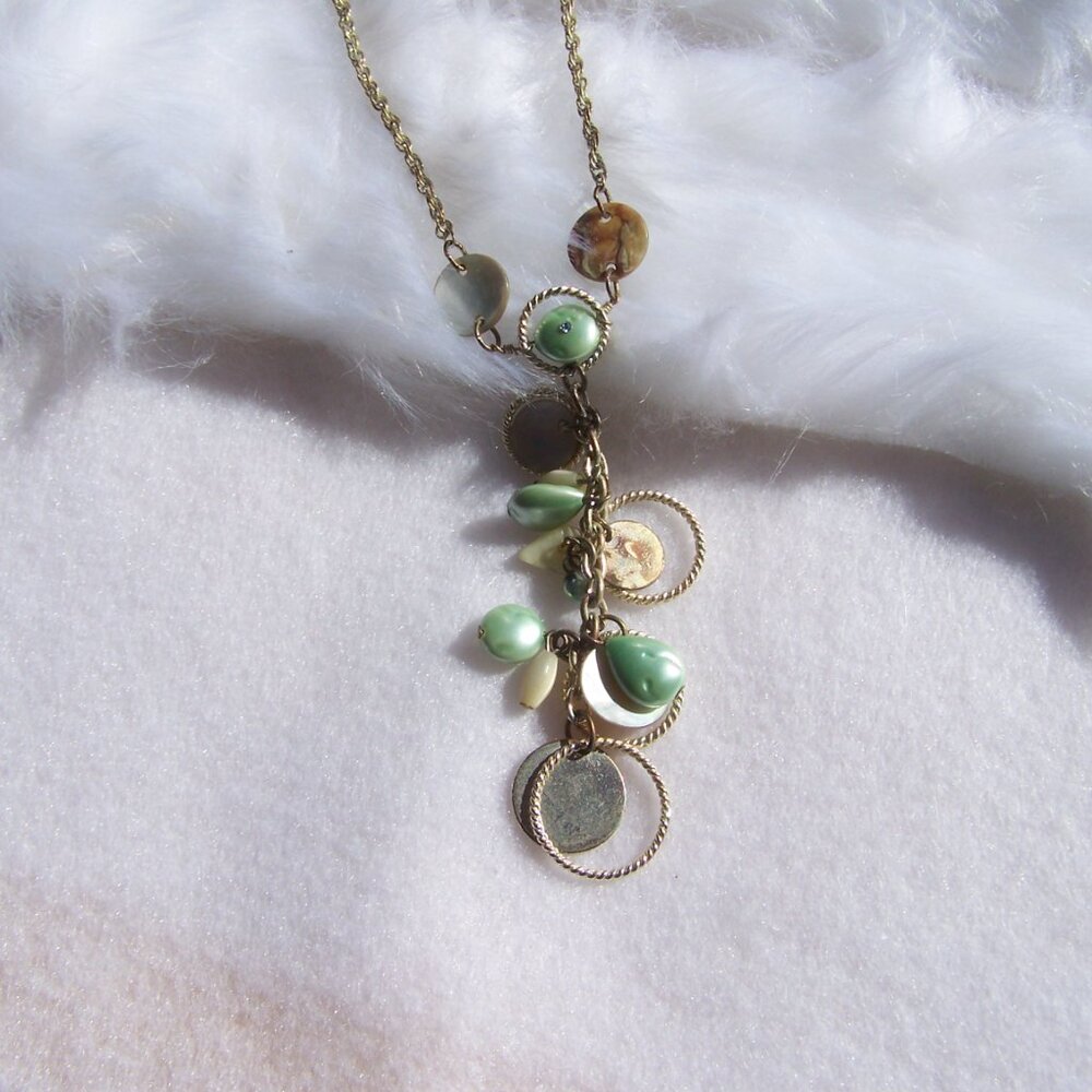 Green Stones & Circles Necklace - Picture 2 of 3